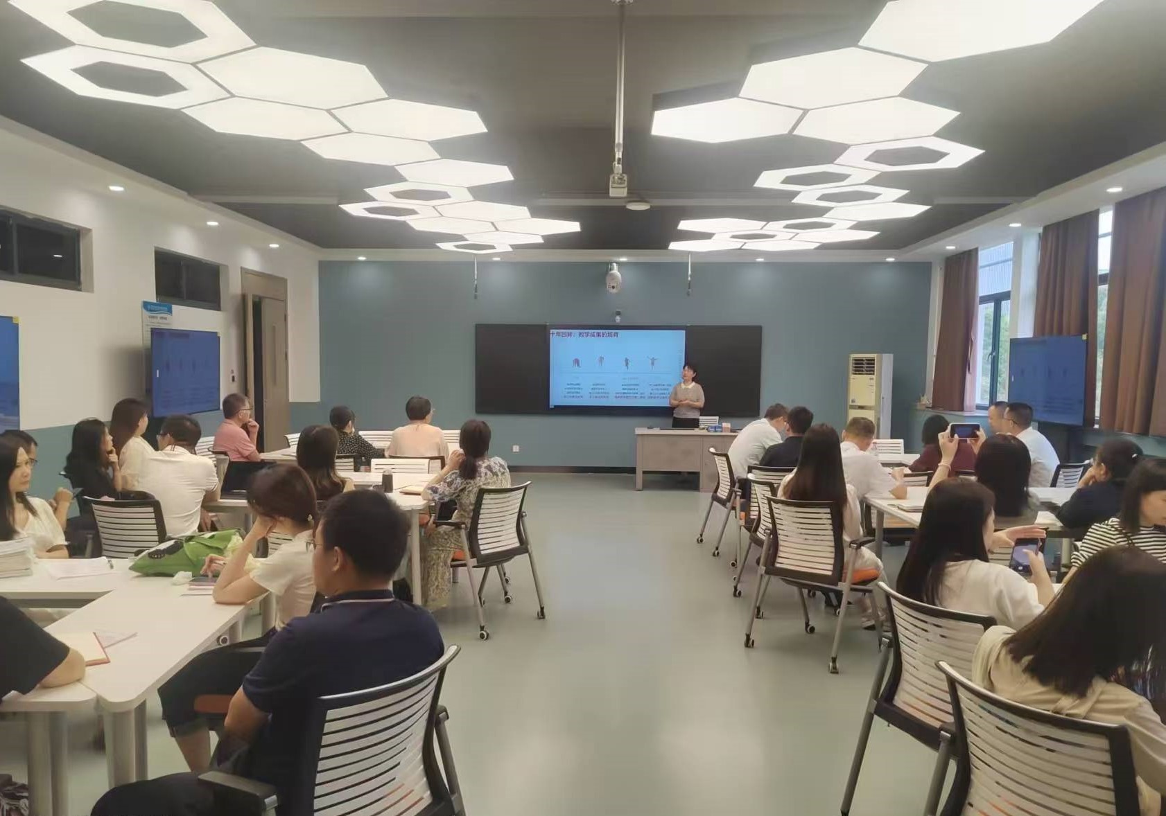 教学成果申报.jpg 教学成果申报.jpg